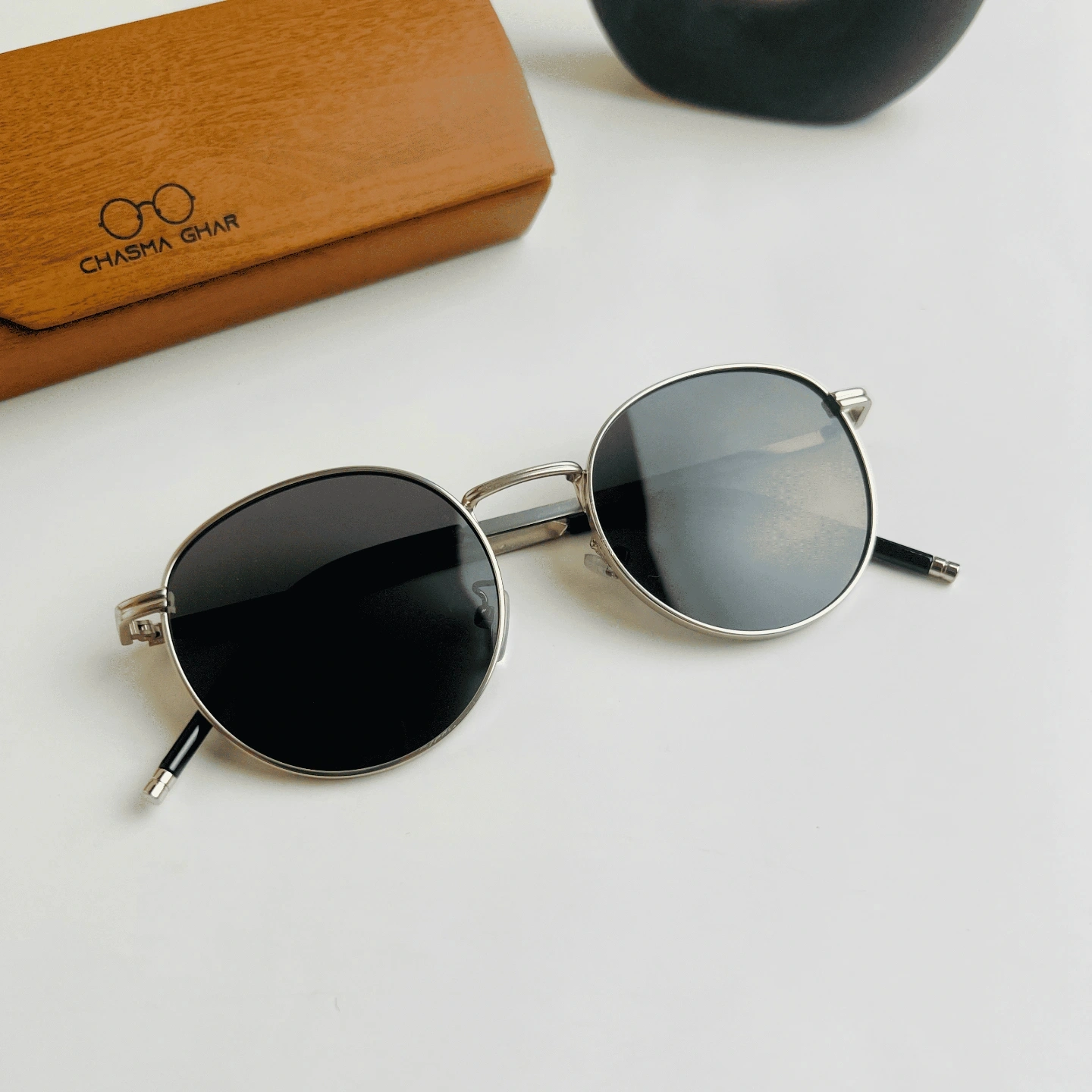 Round Classic Shades | Silver