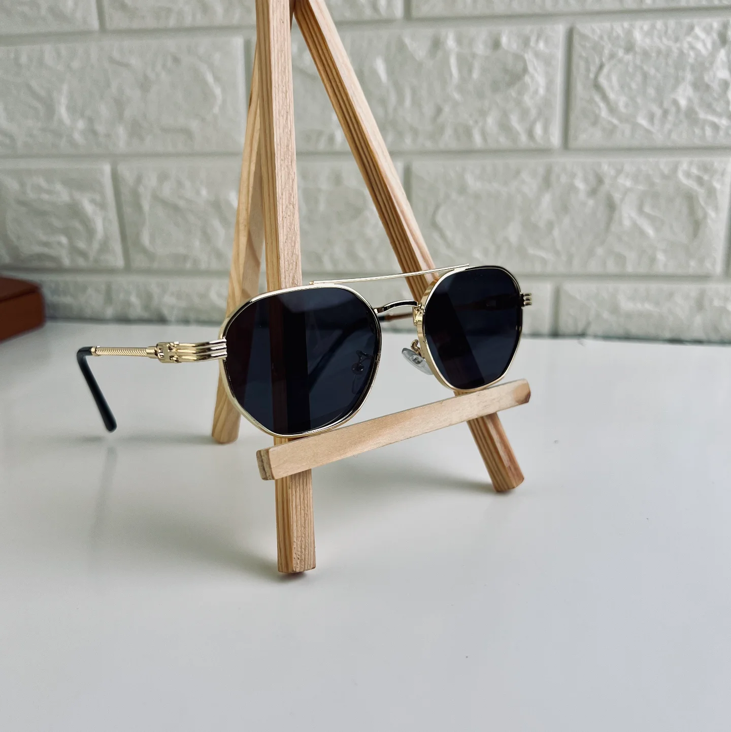 Eclipse Hex T.B | Gold